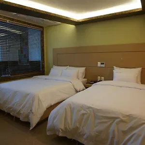 モーテル W シンチェジュ 済州市