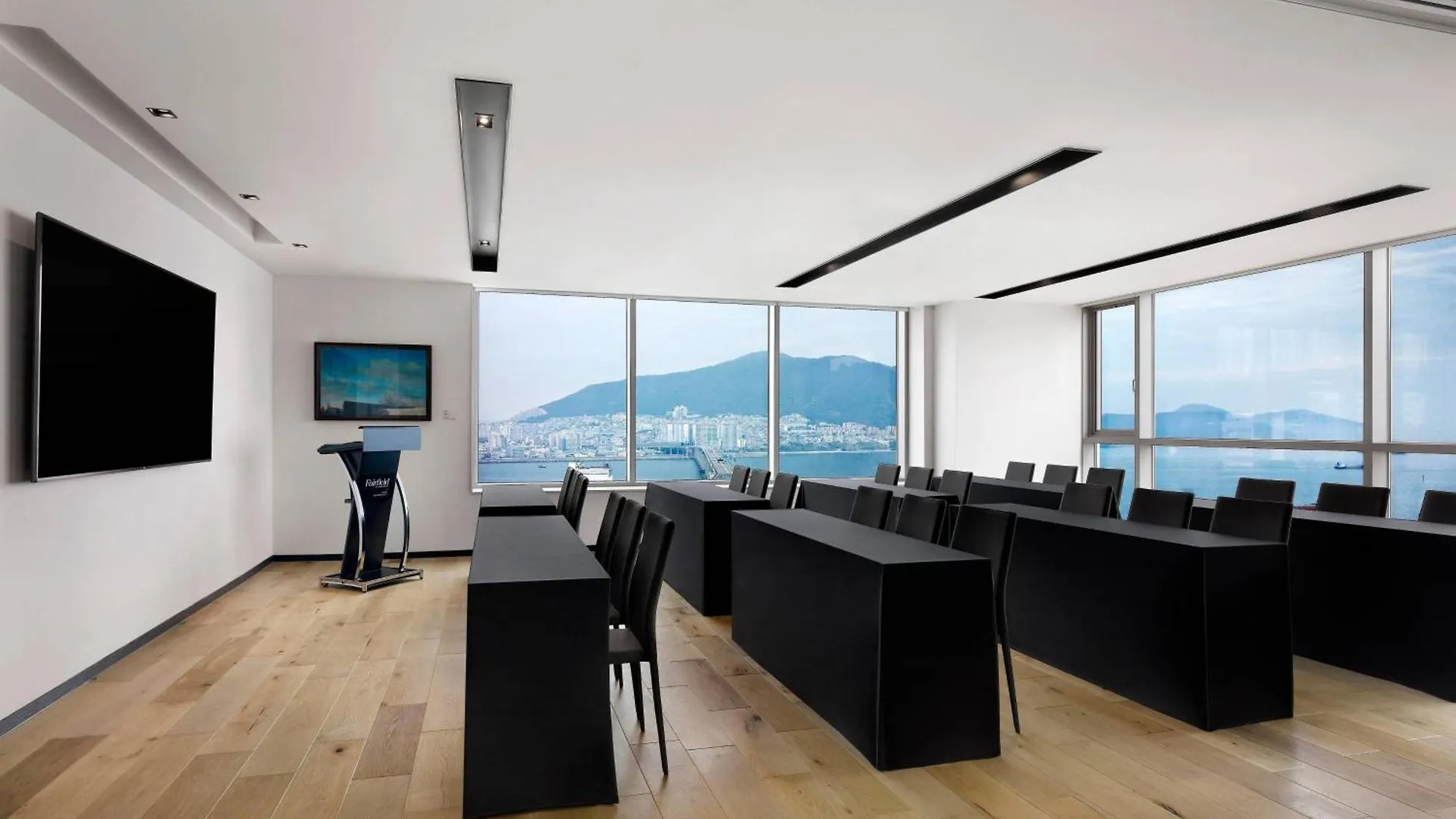 Hotel Fairfield By Marriott Busan Songdo Beach